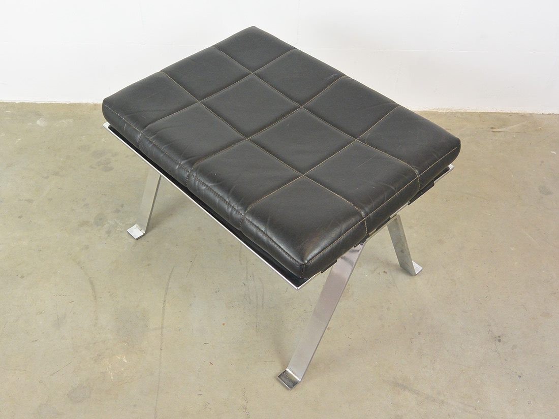 1600 Easy Chair Ottoman by Hans Eichenberger