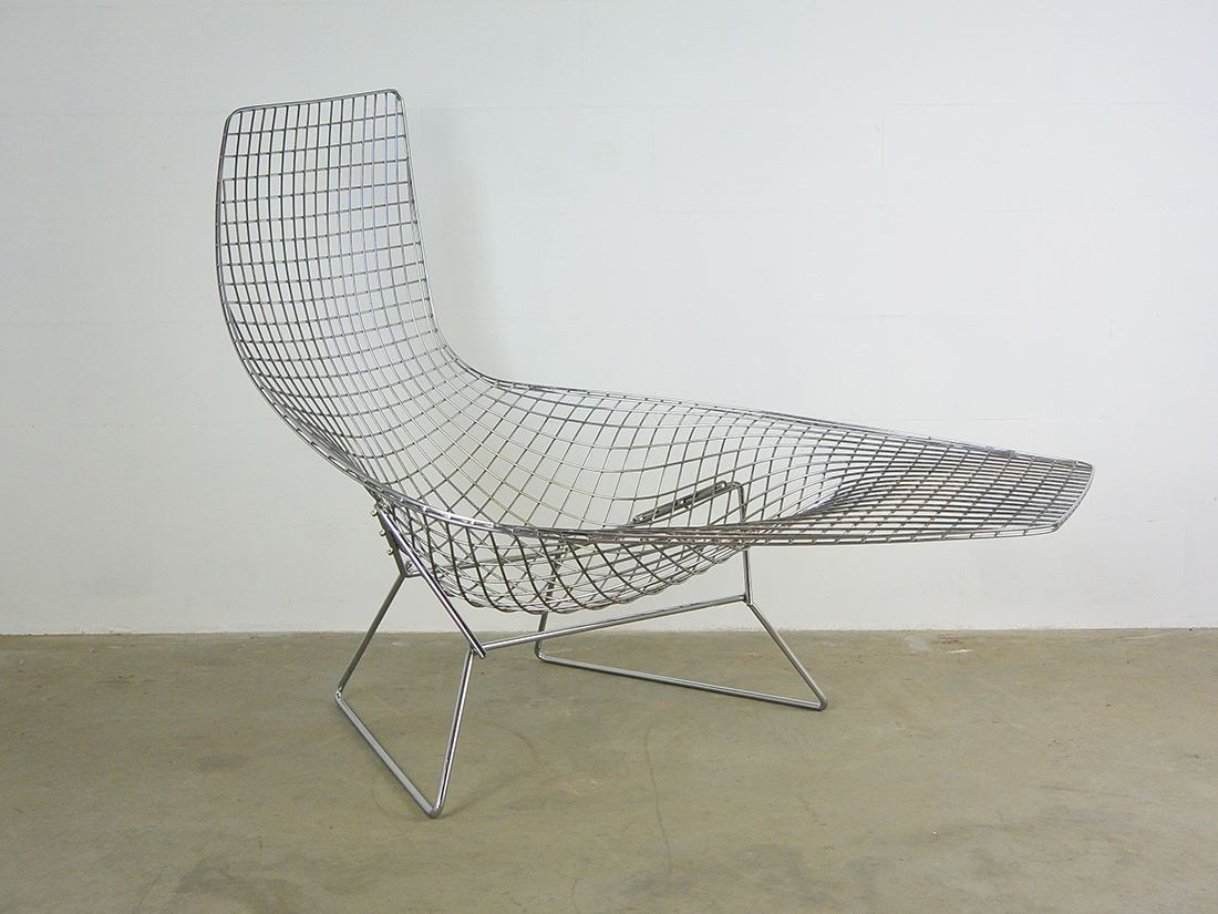 Asymmetric Chaise Bertoia Knoll draad lounge stoel