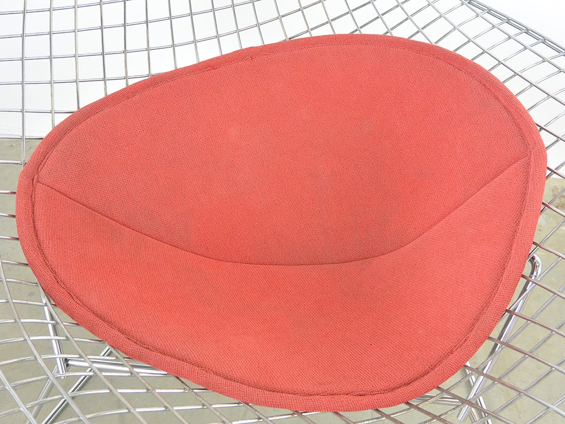 Asymmetric Chaise Bertoia Knoll