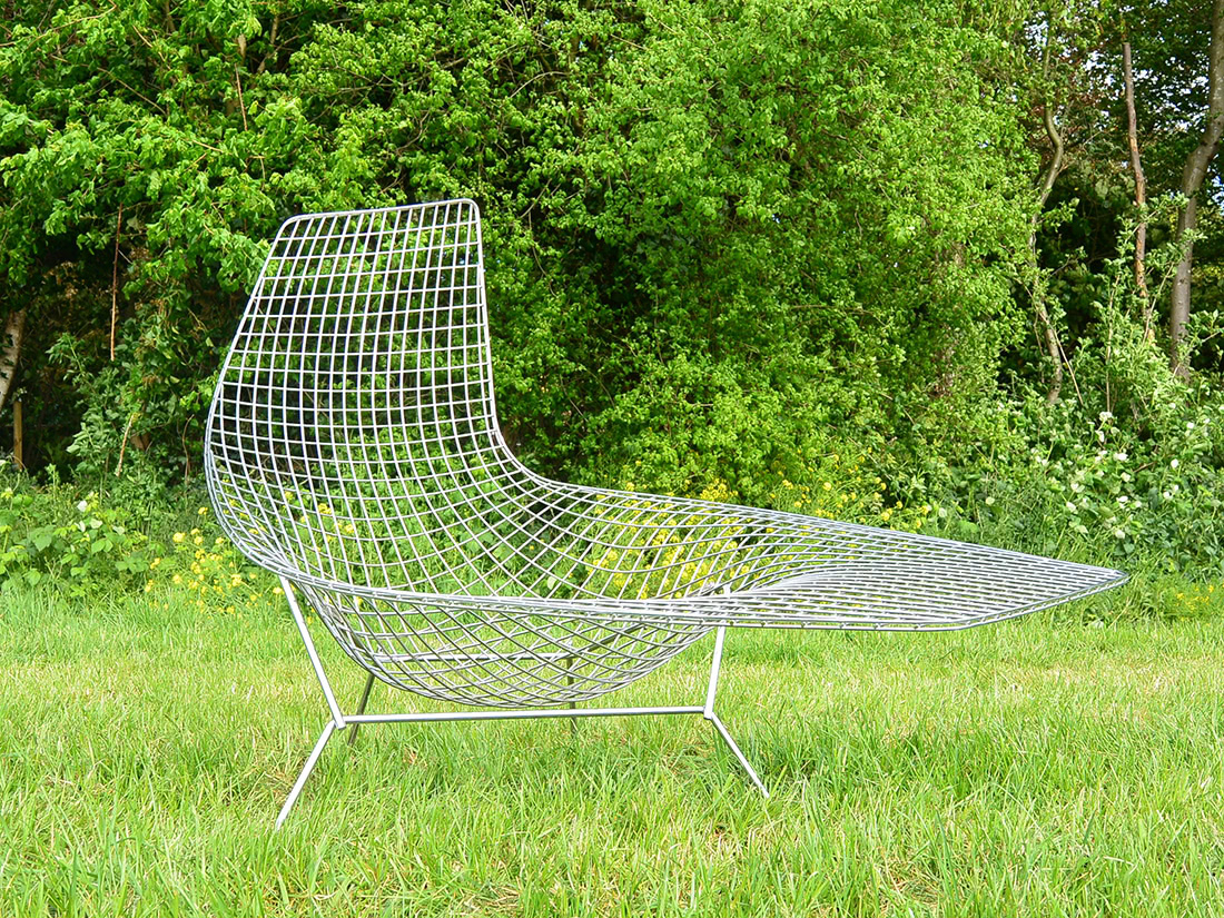 Asymmetric Chaise Bertoia Knoll draad lounge stoel