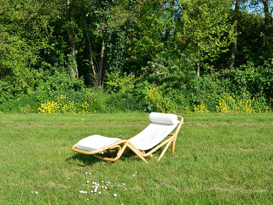 Lounge Chair Up and Down by Fredrik Fogh Bonacina