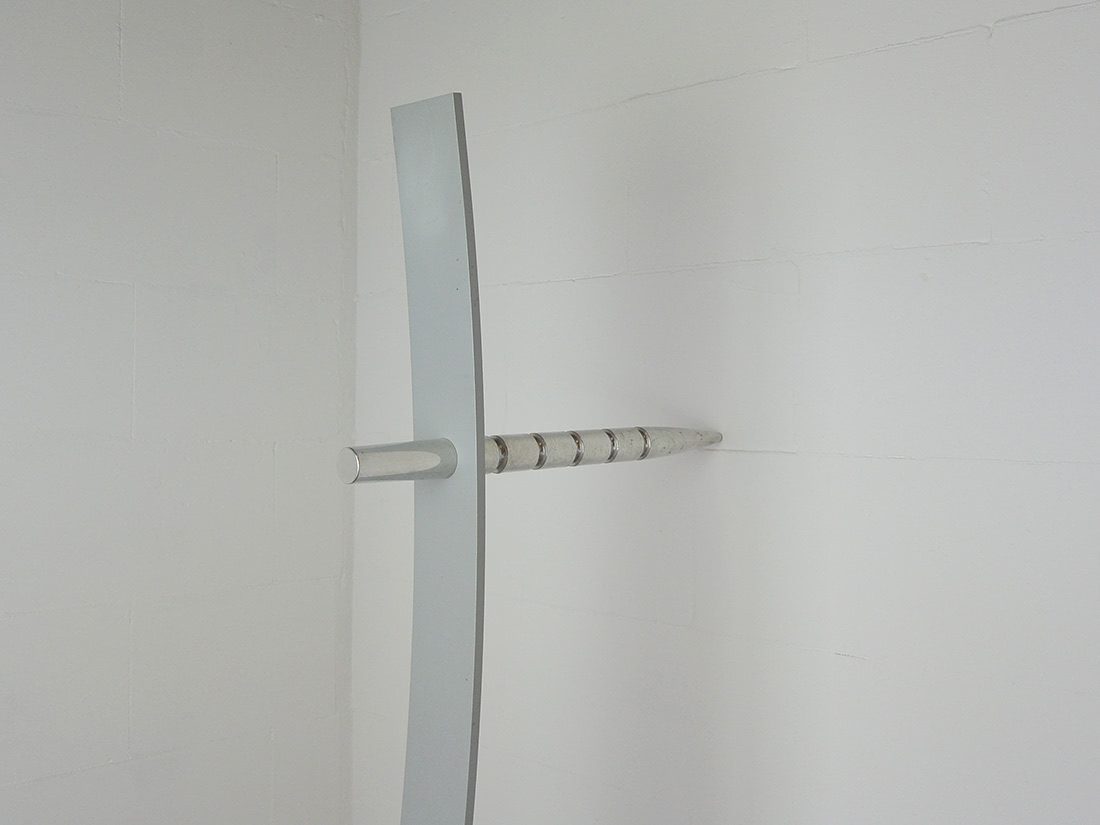 Cascando Standalone coat rack aluminum