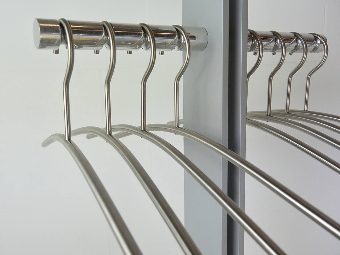 Cascando Standfree coat rack design by Onno de Knegt