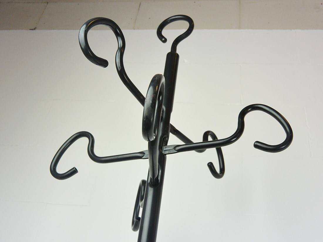 Servomanto coat rack designed by Achille Castiglioni