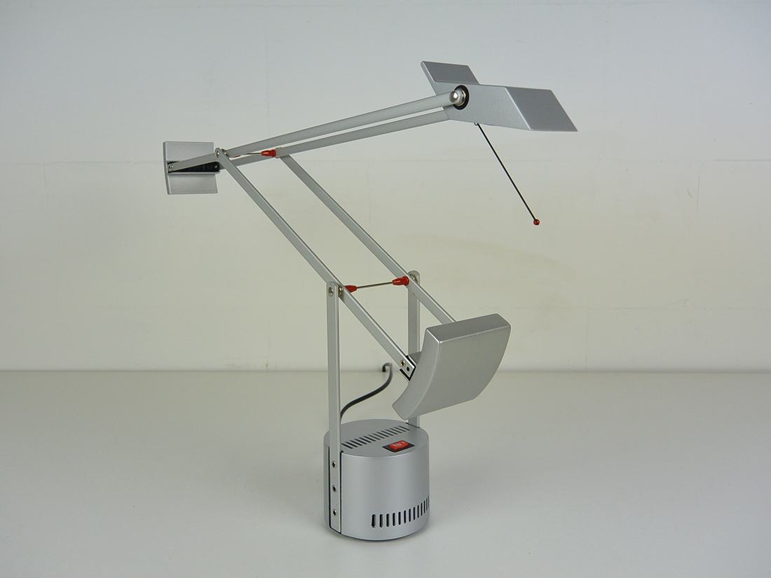 Artemide Tizio Micro Bureaulamp ontworpen door Richard Sapper