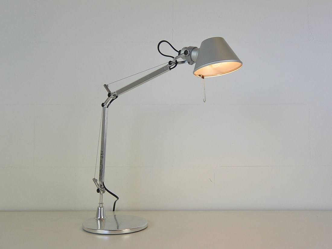 Artemide Tolomeo Micro desk lamp designed by Giancarlo Fassina and Michele De Lucchi