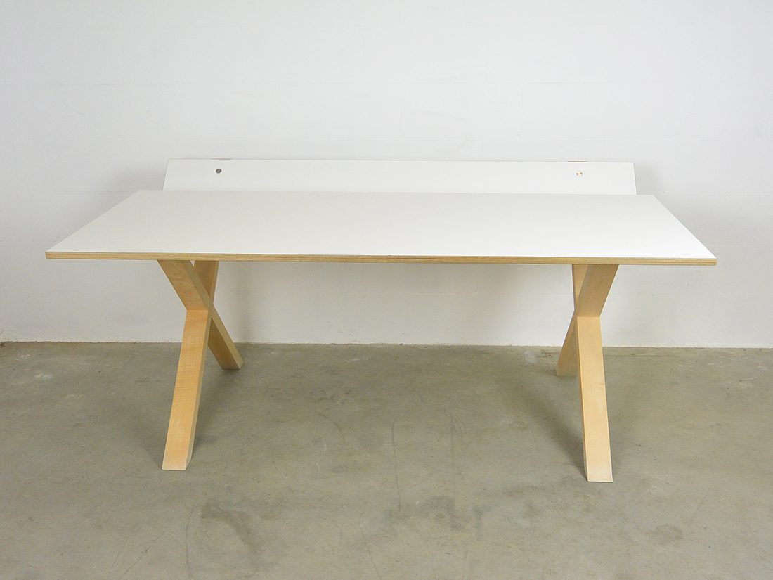 Moormann Kant Desk Patrick Frey Markus Boge