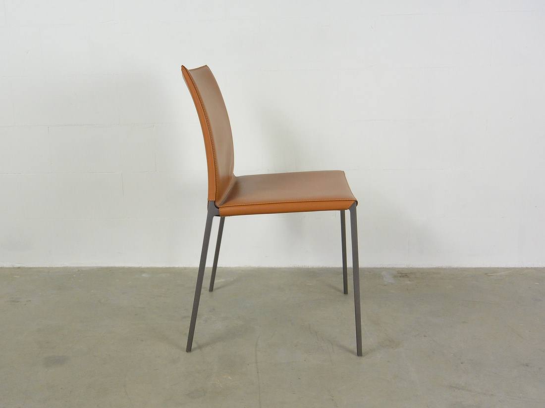 Zanotta Lia 2087 chair