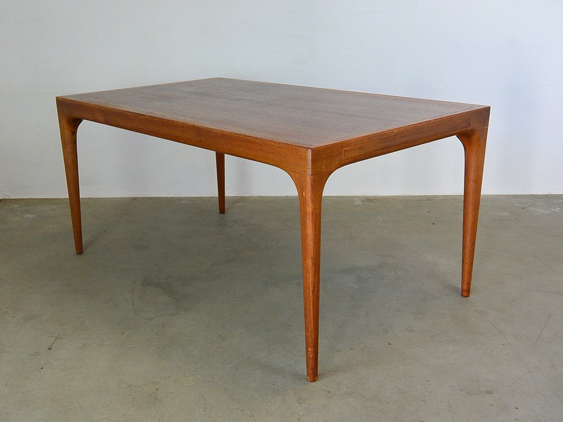 Integratie Woordvoerder Pamflet Uldum 60s table | Johannes Andersen | Uldum mobelfabrik - IDEO Design