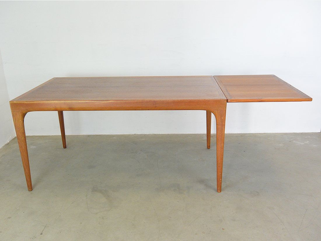 Danish design 60s table 2