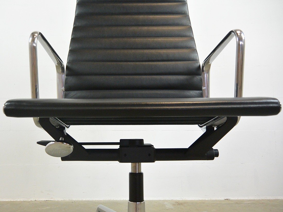 Eames EA 119 Vitra  8