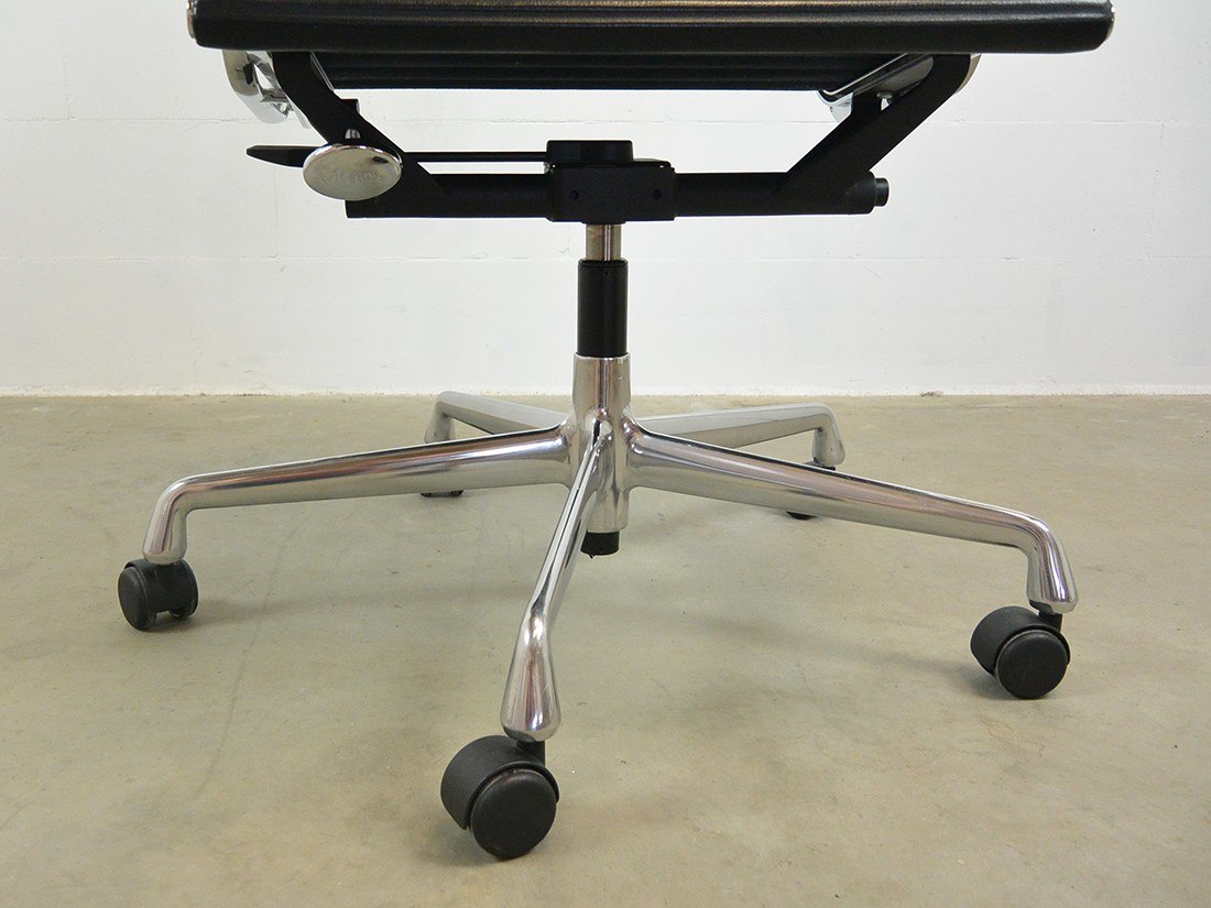 Eames EA 119 Vitra  9