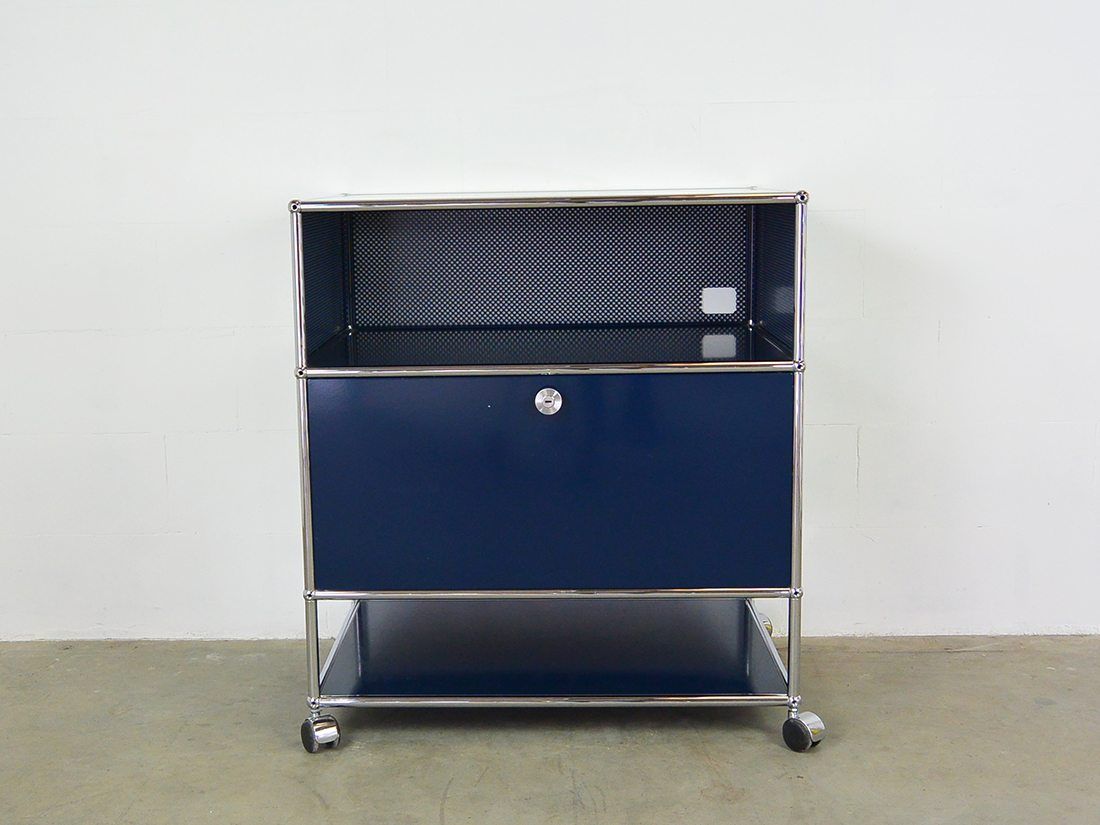 USM kast blauw 2