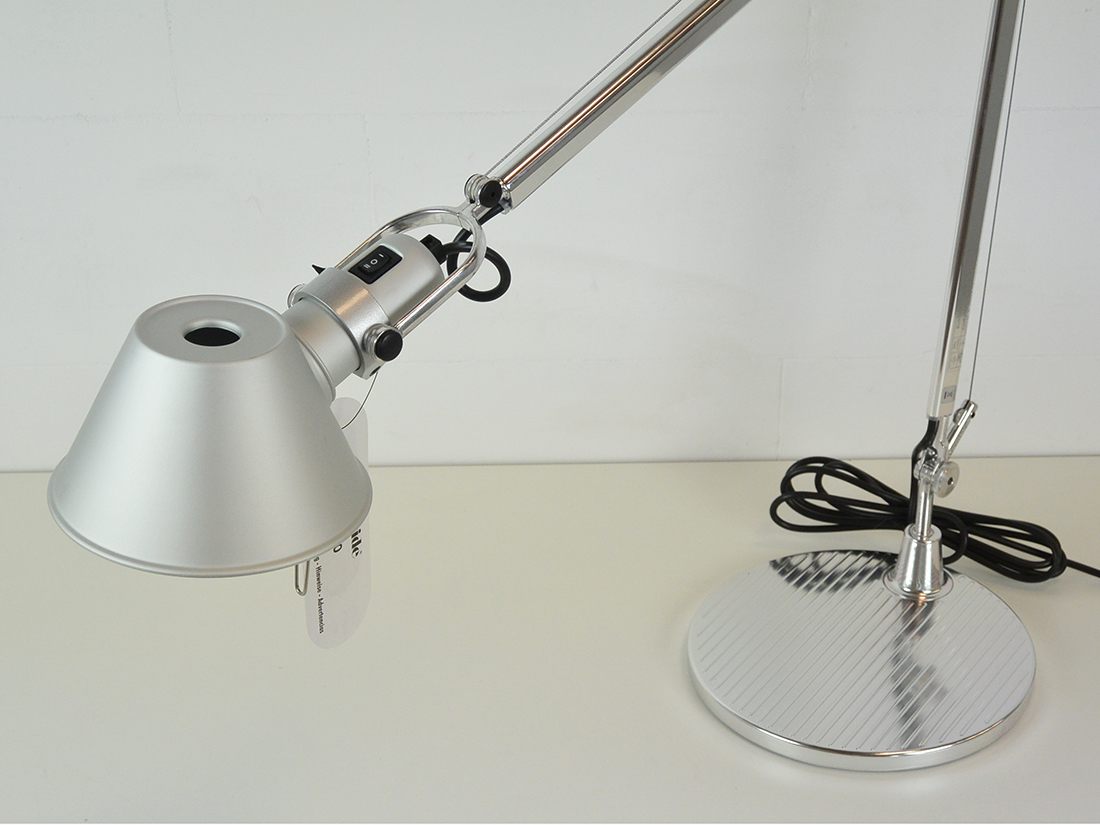 Tolomeo halogen aluminum desk lamp 2