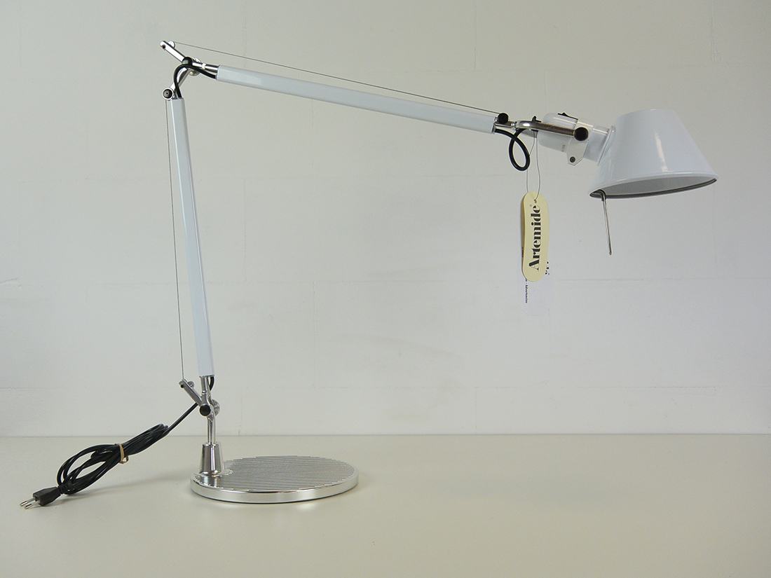 Tolomeo white desk lamp 1