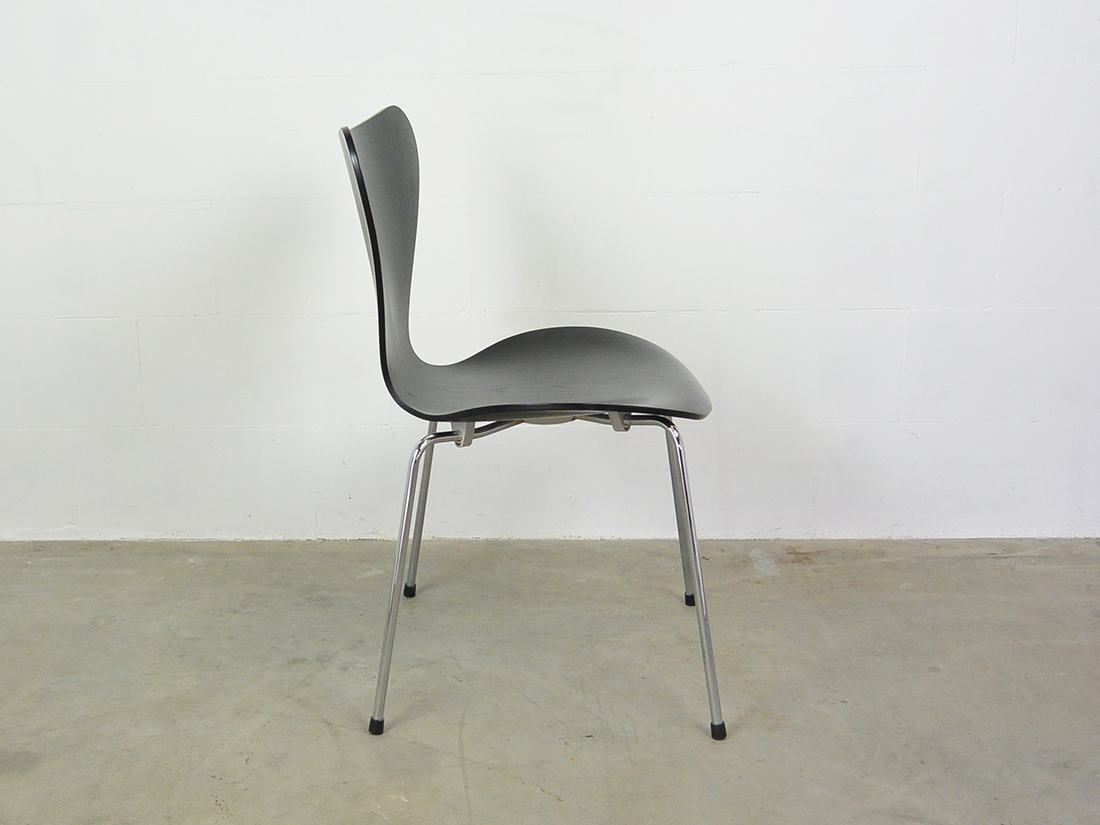 Fritz Hansen Vlinderstoel zwart Serie 7 3