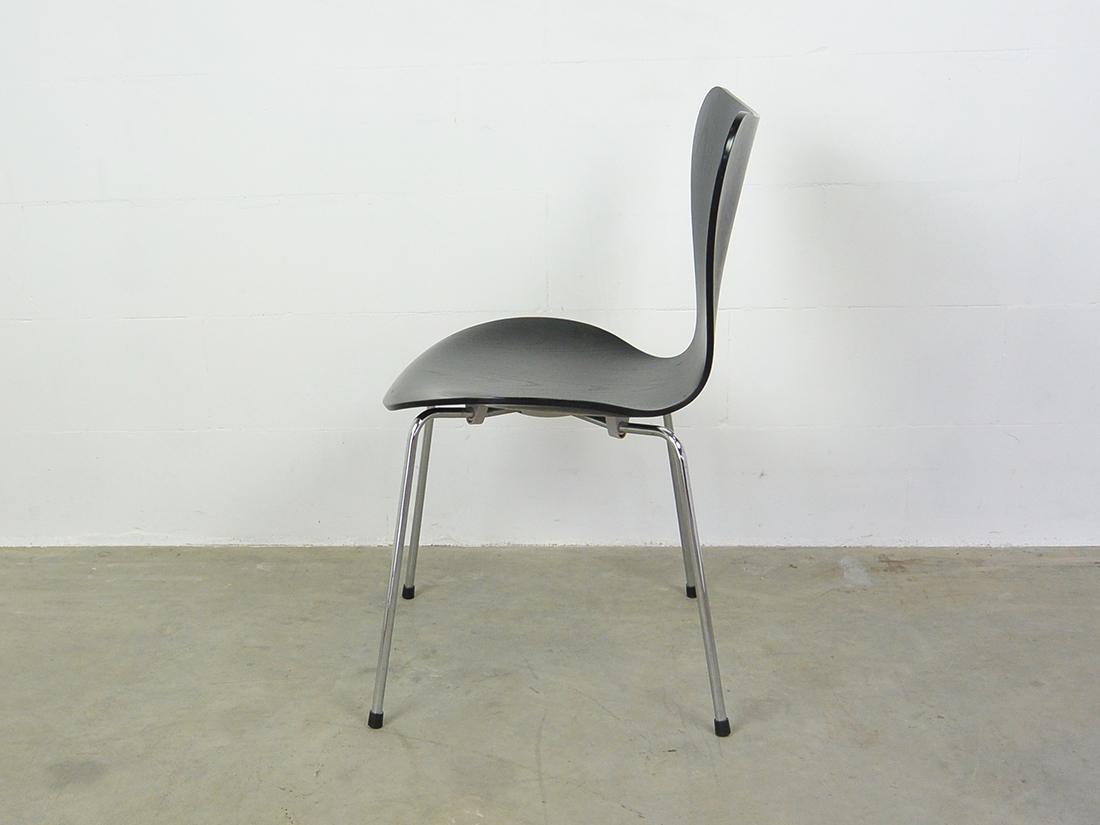 Fritz Hansen Vlinderstoel zwart Serie 7 6