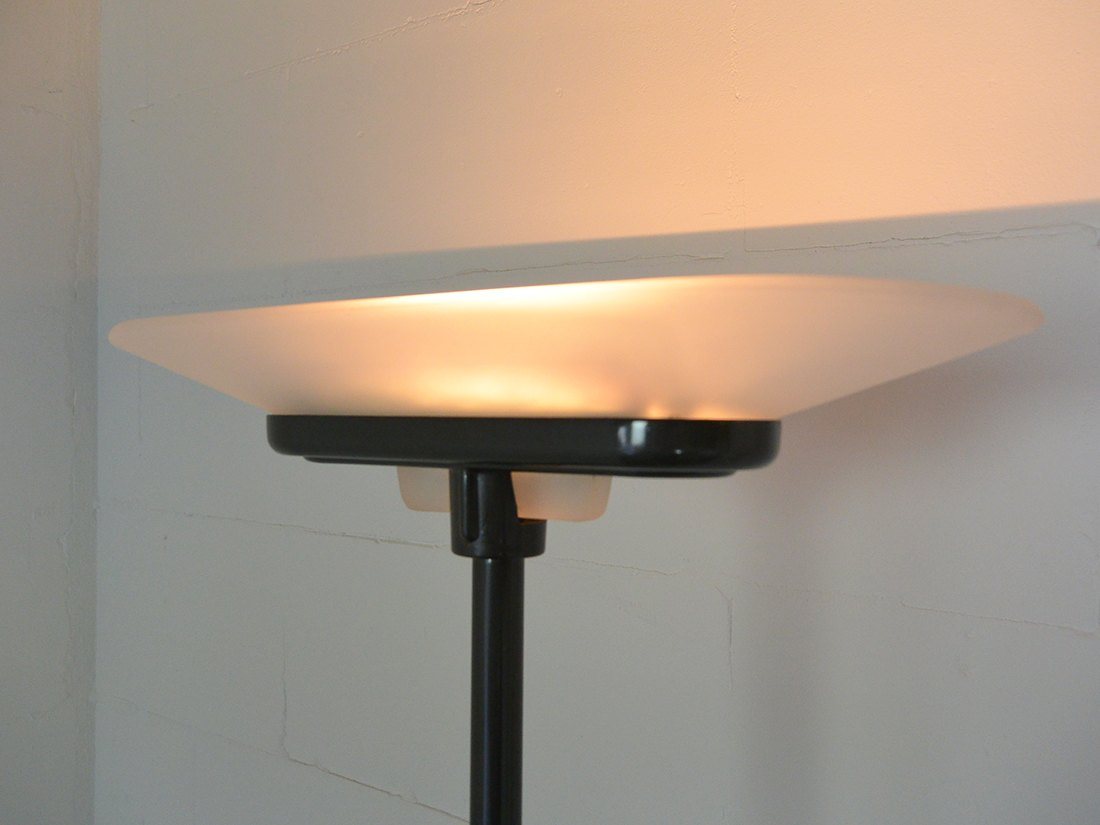 Vloerlamp arteluce jill a 380 italiaans design WIT 6