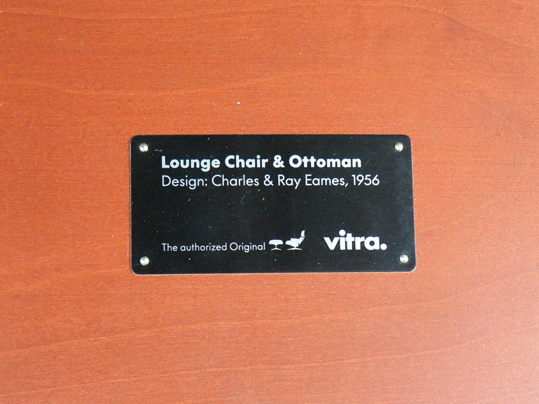 Eames Lounge Chair Vitra mark