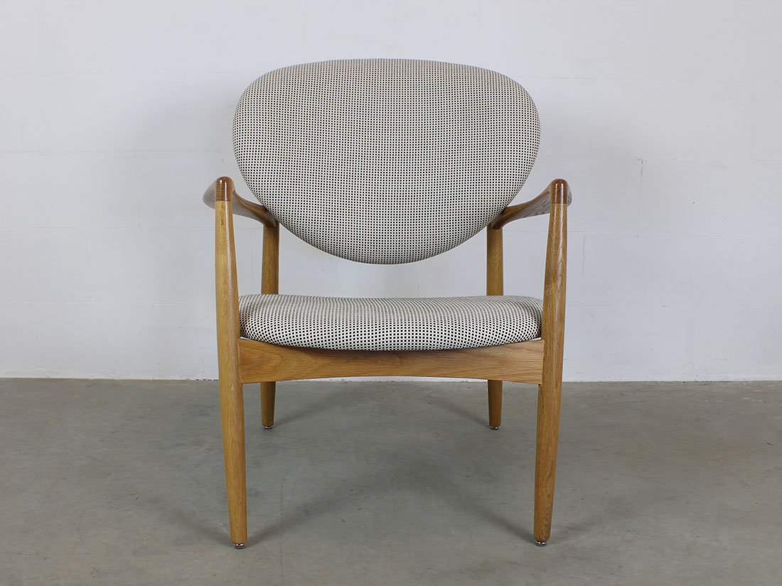 Matzform Medallion chair Ib Kofod-Larsen 1