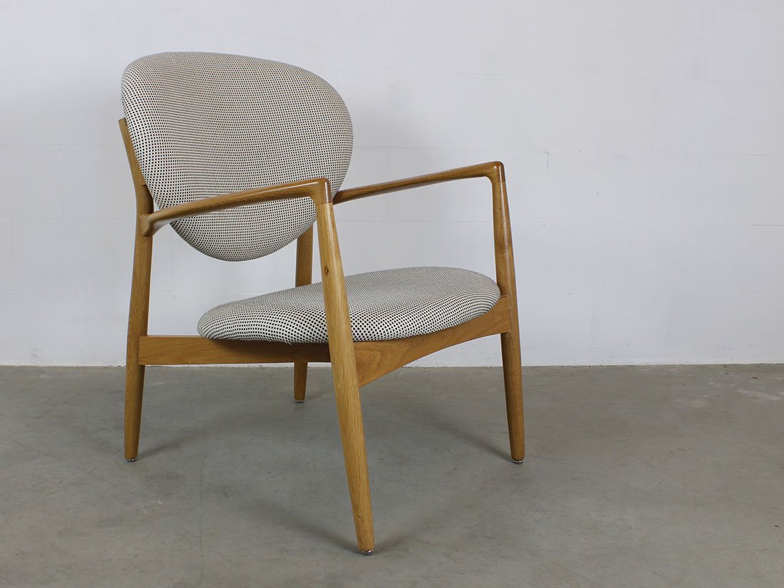 Matzform Medallion chair Ib Kofod-Larsen 2