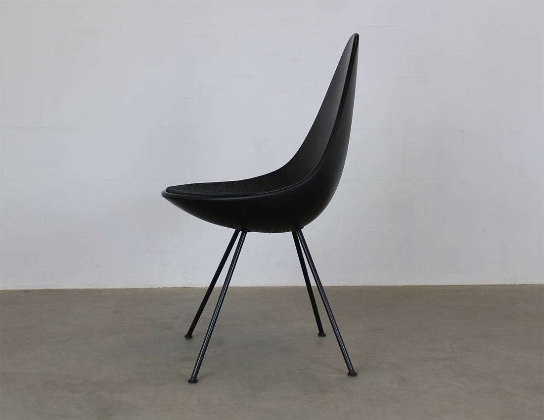 Fritz Hansen drop chair Arne Jacobsen 2