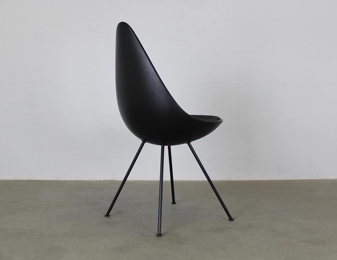 Fritz Hansen drop chair Arne Jacobsen 3