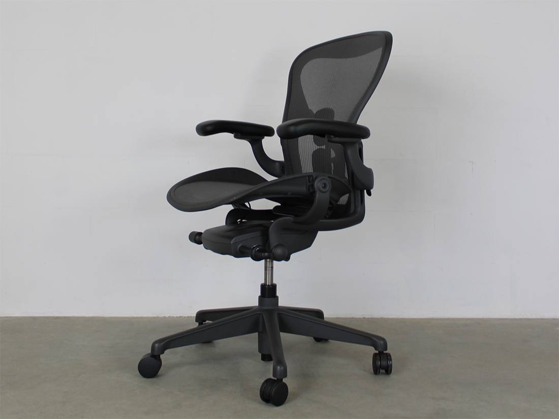 Herman Miller Remastered Aeron Bureaustoel zwart 6
