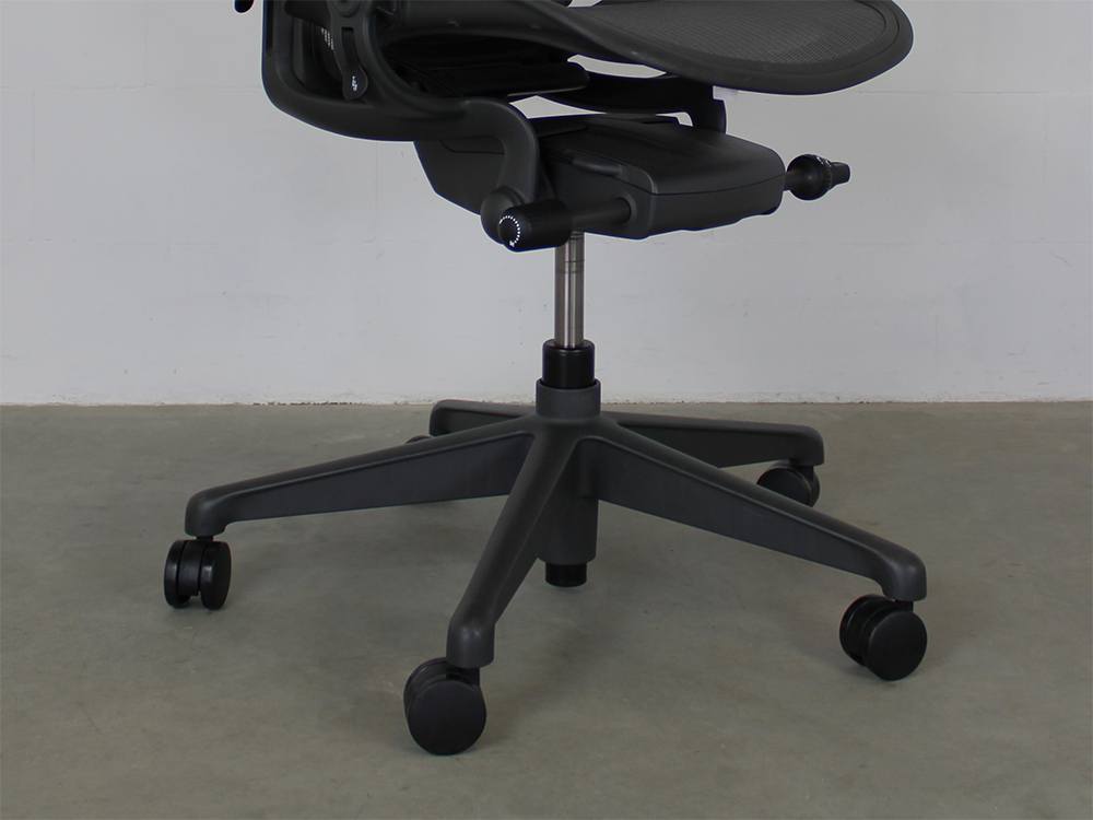 Herman Miller Remastered Aeron Bureaustoel zwart 9