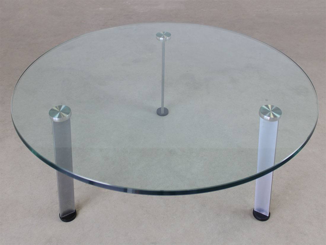 Fritz Hansen round glass coffee table Pelikan 3