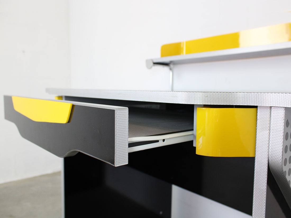 Bureau Memphis stijl 7