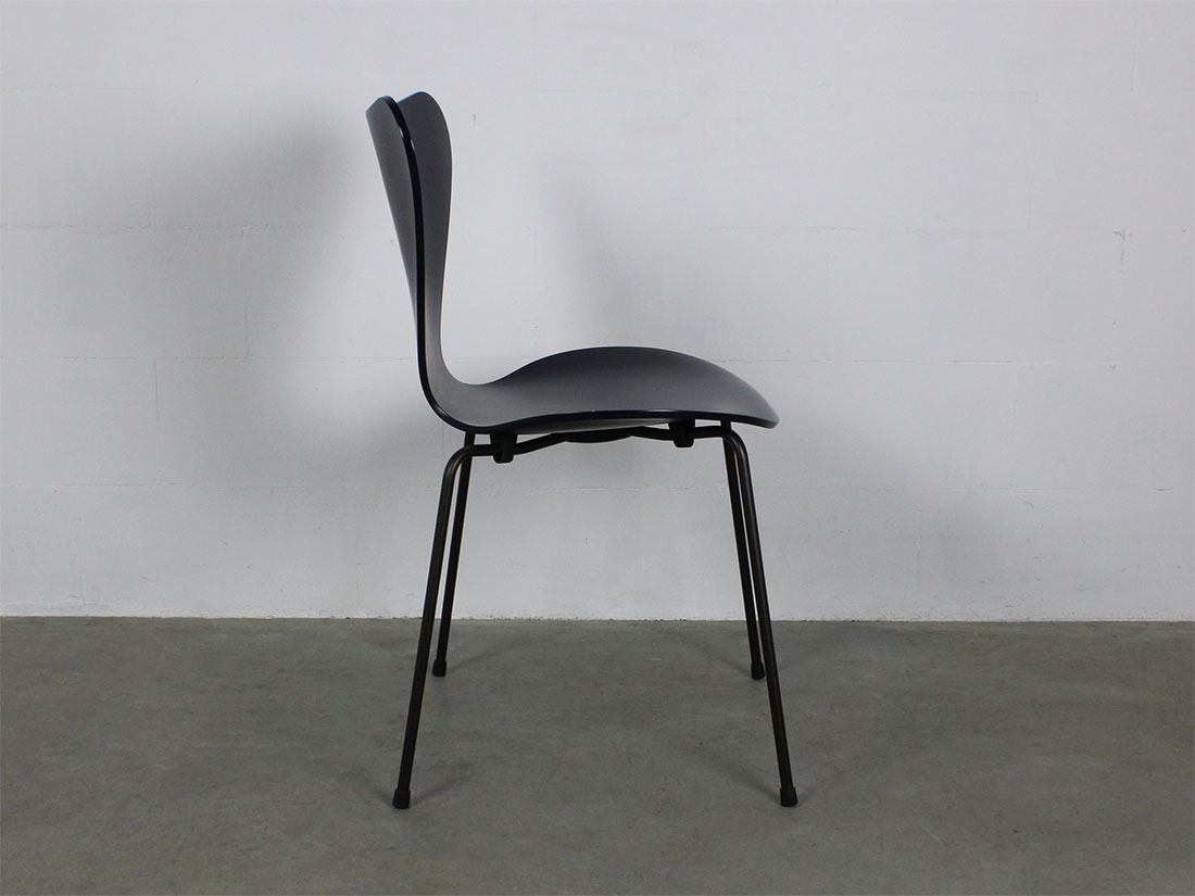 Fritz Hansen Vlinderstoel 3107 60 jaar Arne Jacobsen 3