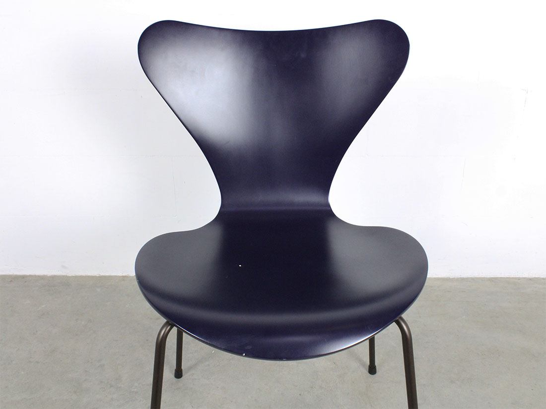 Fritz Hansen Vlinderstoel 3107 60 jaar Arne Jacobsen 5