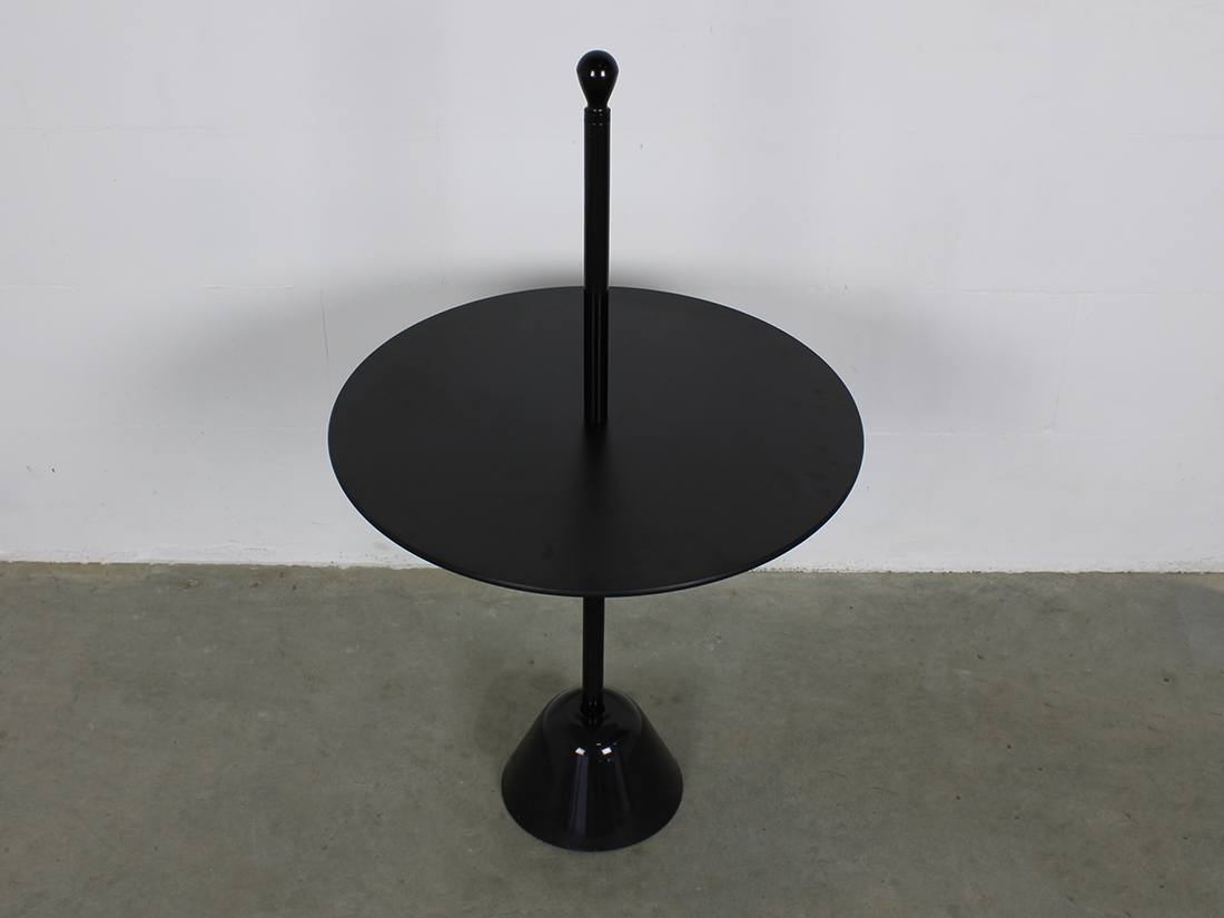 Zanotta side table Servomuto Achille Castiglioni 4