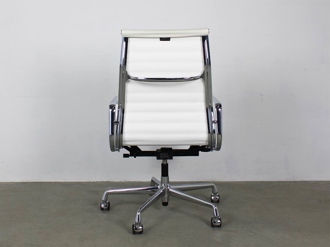 Eames EA 119 Vitra Wit leer 4