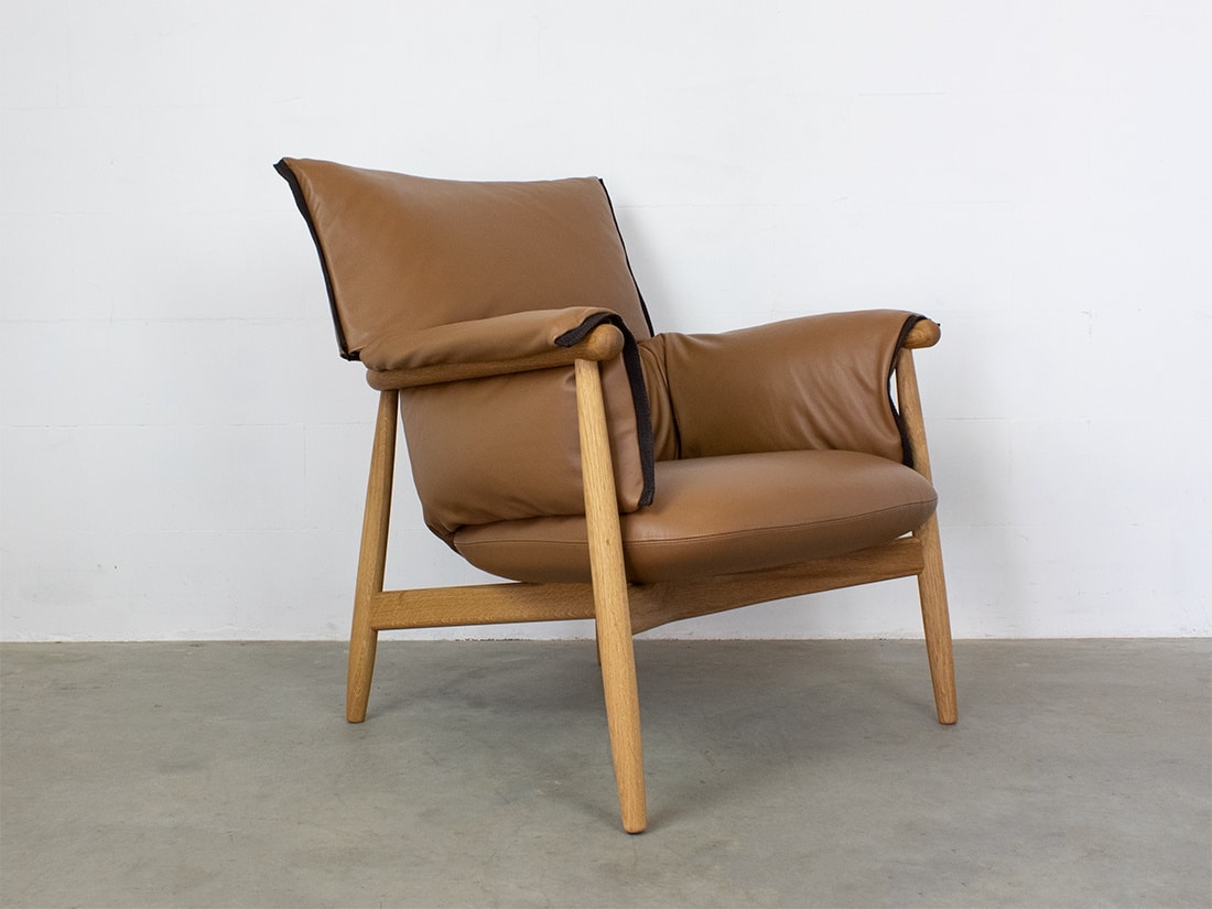 Carl Hansen & Søn E015 Embrace Lounge Chair EOOS 2