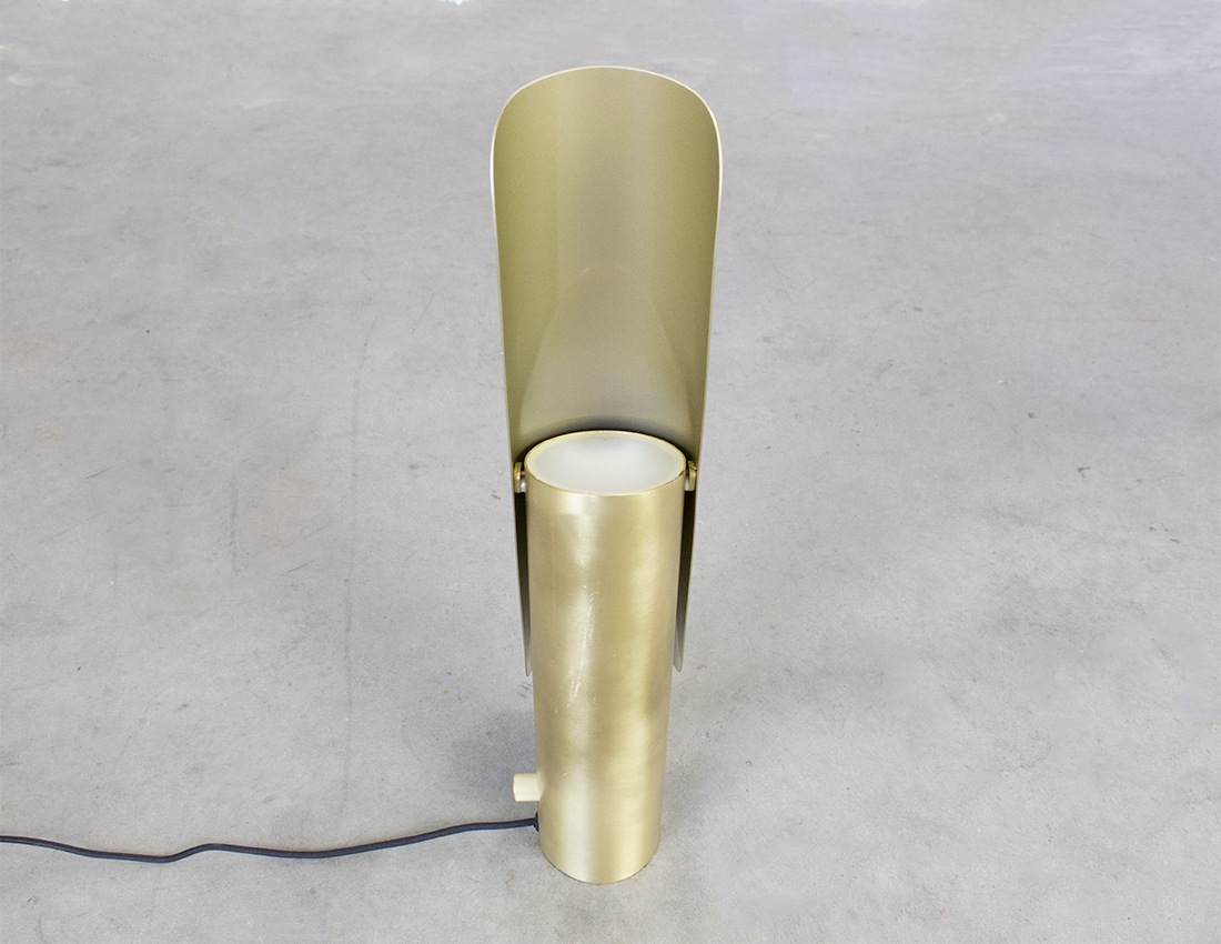 Frama T-lamp brushed brass 3