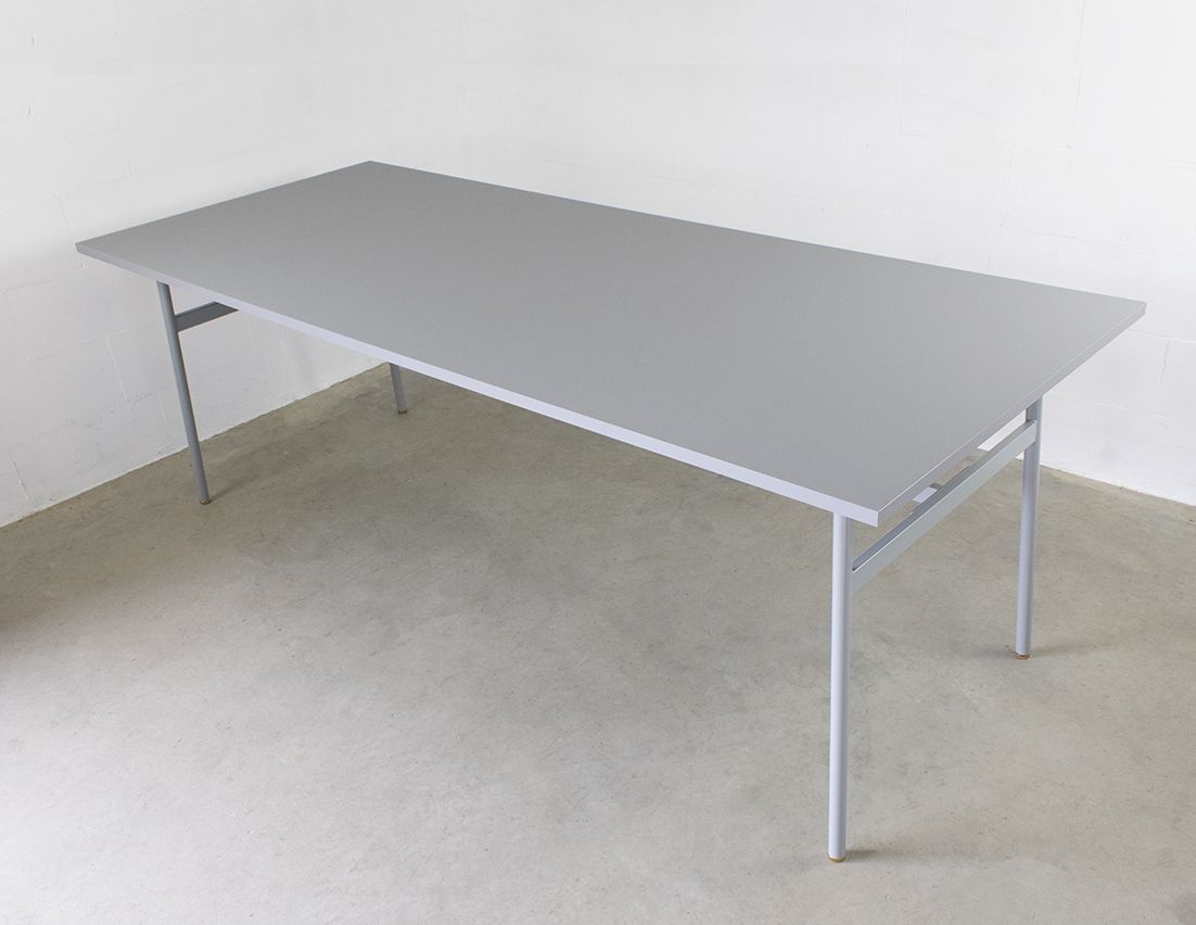 Normann Copenhagen Union Table Simon Legald grey 3