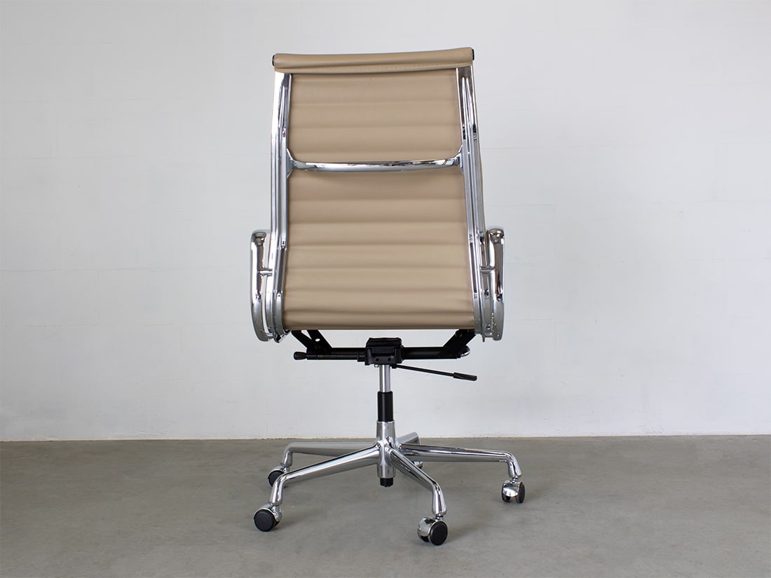 Eames EA 119 Vitra cream 5