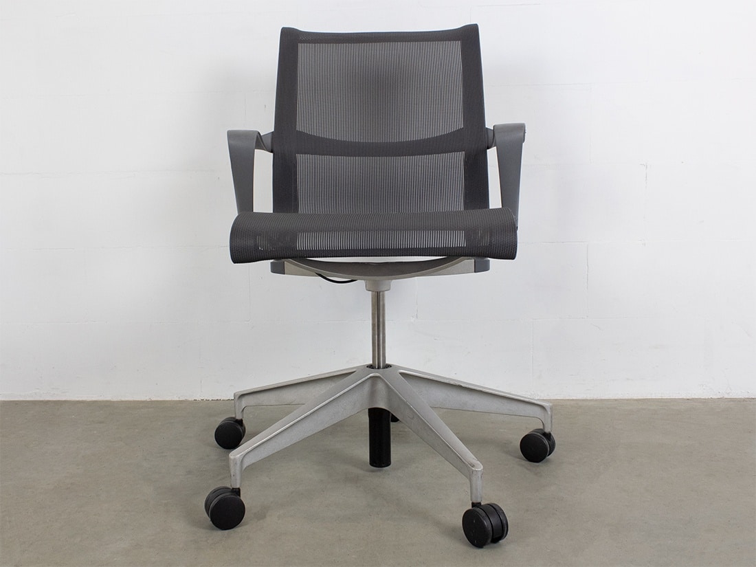 Herman Miller Setu-stoel Studio 7-5 1_