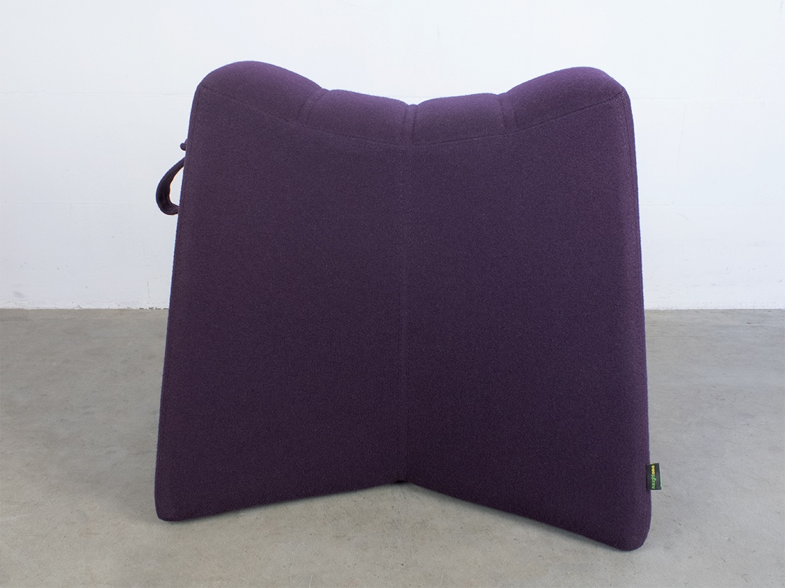 Naughtone Pinch Poef aubergine4