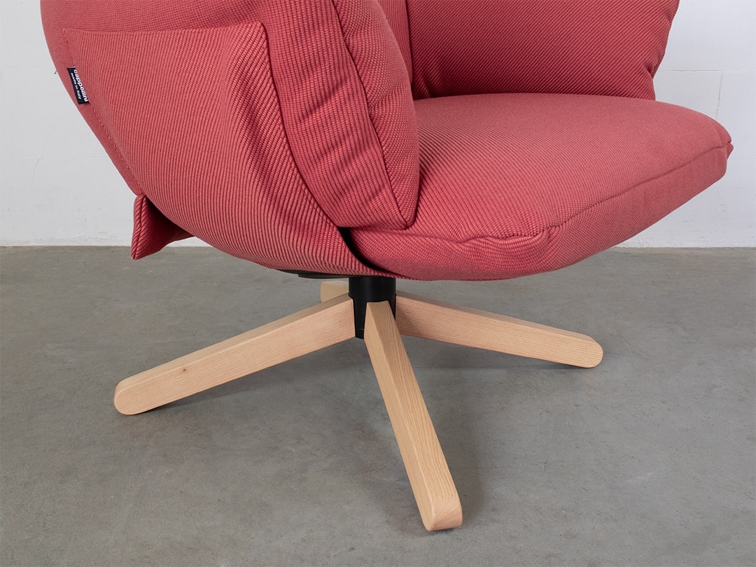 Cappellini Lud'o lounge chair Patricia Urquiola Koraal 7