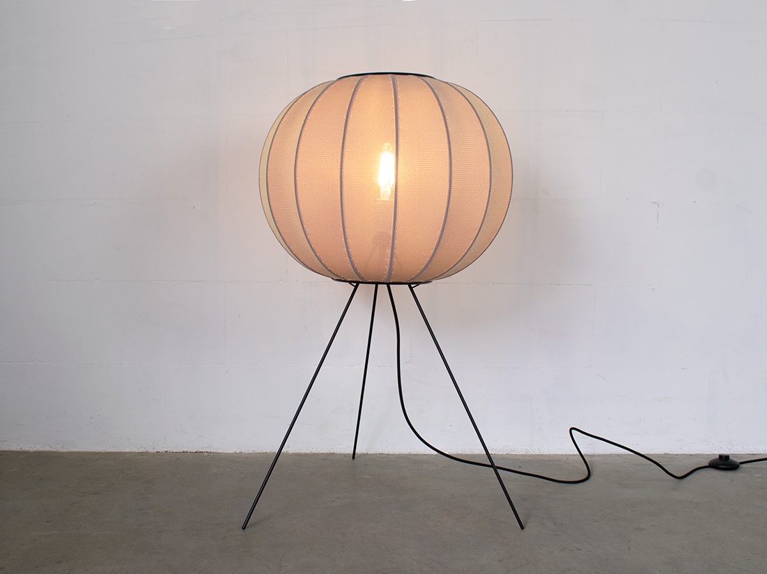 Made By Hand knit KW60 floor lamp Iskos Berlin 1
