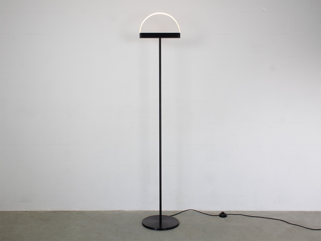 Valerie Objects floorlamp halo Maarten De Ceulaer 1