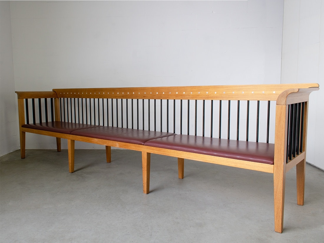 Houten bank wijnrode leren zitting 4