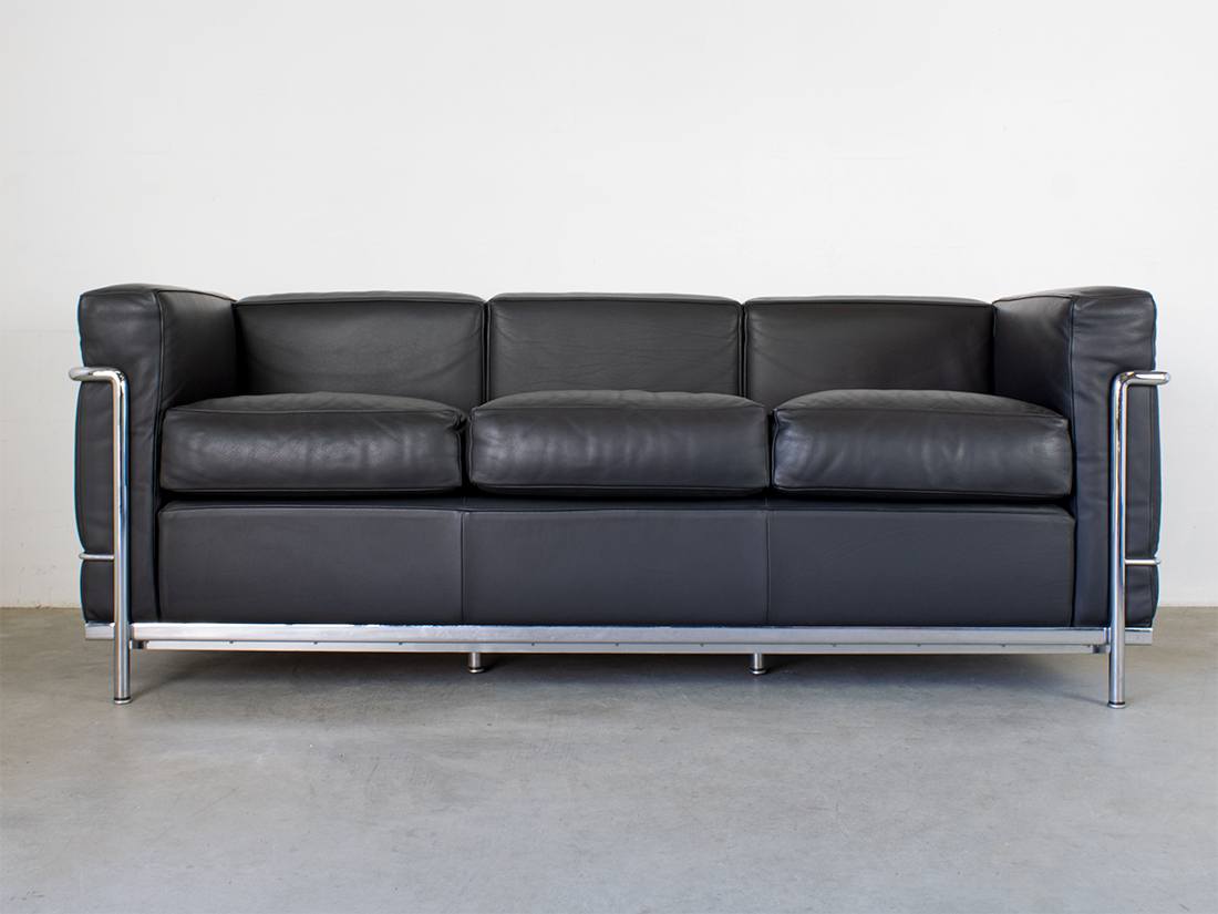 Cassina Le Corbusier LC2 bank 2