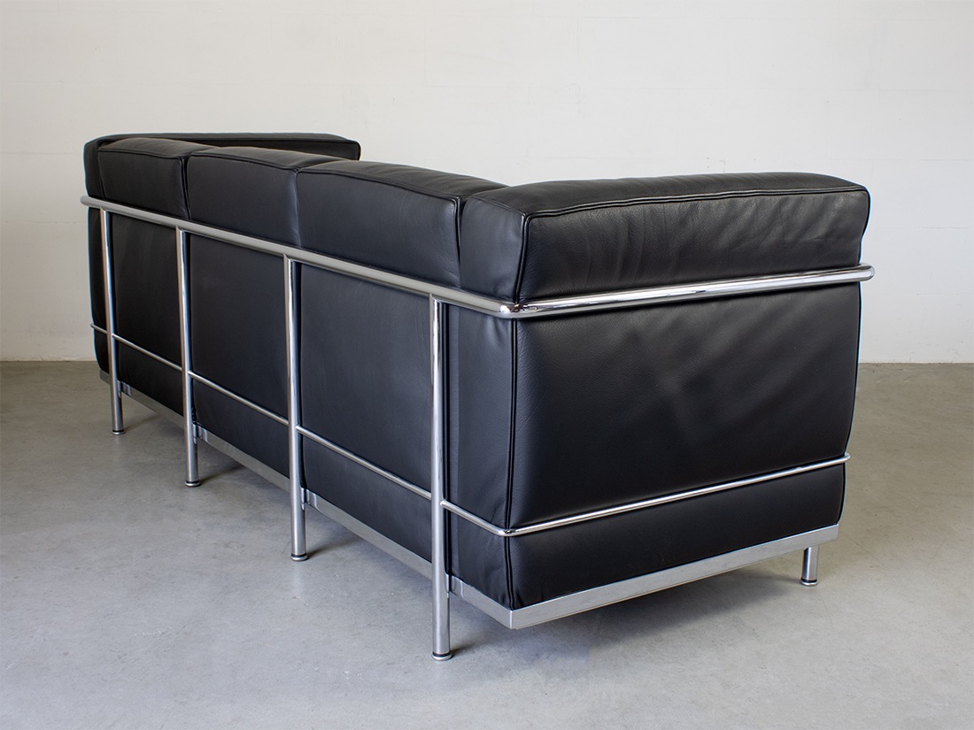 Cassina Le Corbusier LC2 bank 4