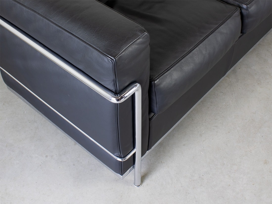 Cassina Le Corbusier LC2 bank 7