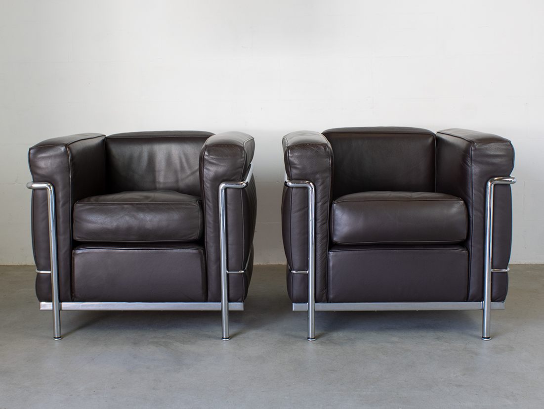 Cassina Le Corbusier LC2 fauteuil bruin 1