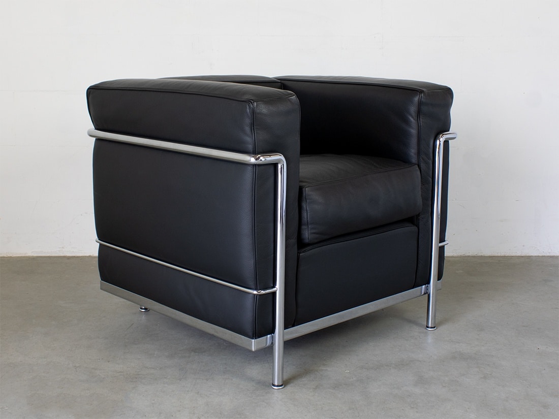 Cassina Le Corbusier LC2 fauteuil zwart 1